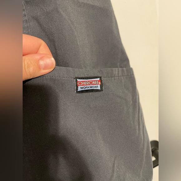 Cherokee Workwear Maternity Scrub Top Size 2XL Charcoal - Picture 5 of 7